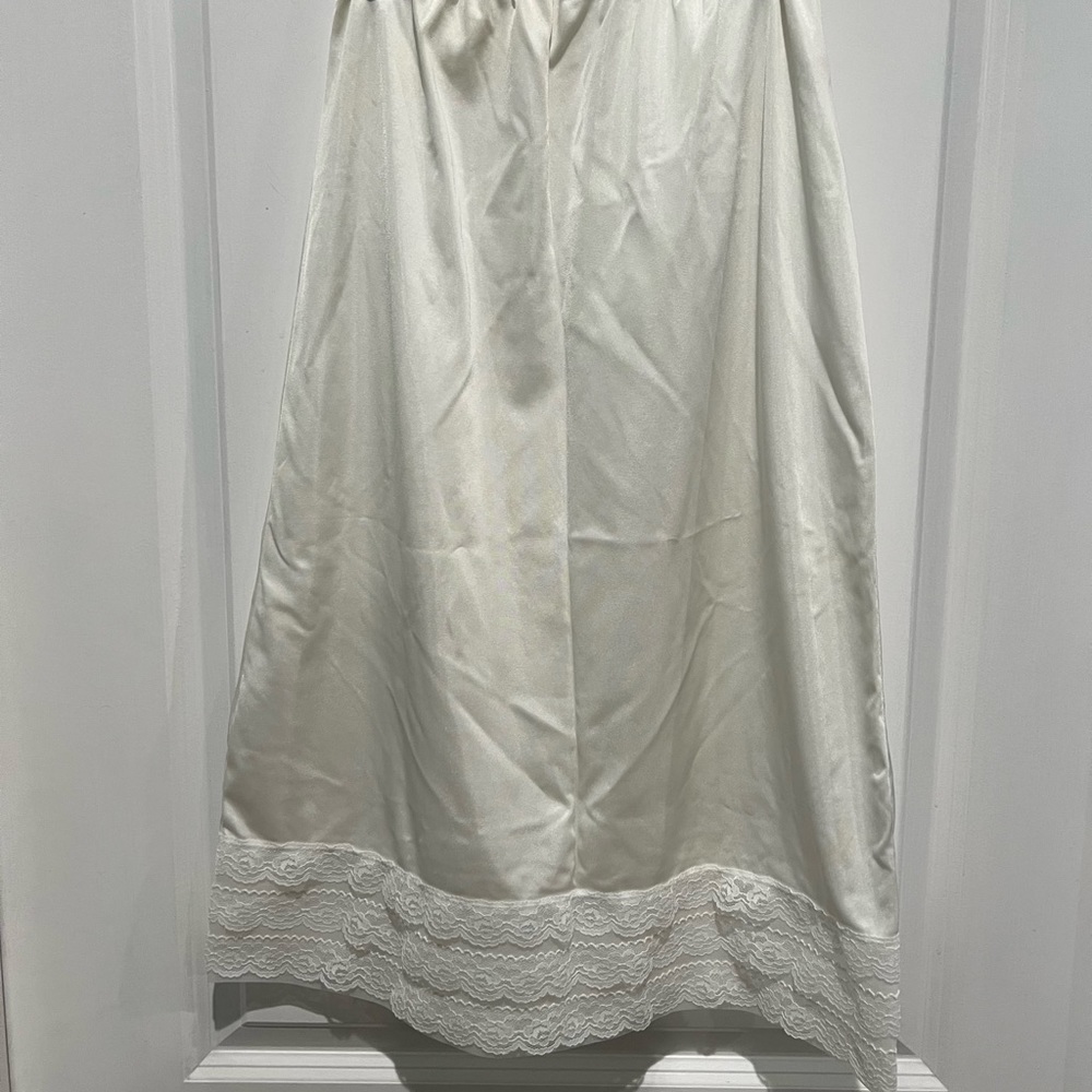 Escapades white slip, Sz M, 27/29